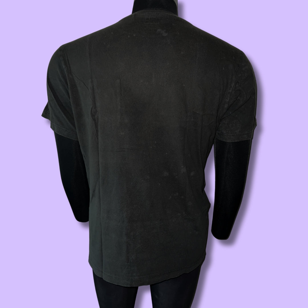 UNIQLO Rugged Black T-Shirt | 100% Affordable Thrift Clothing