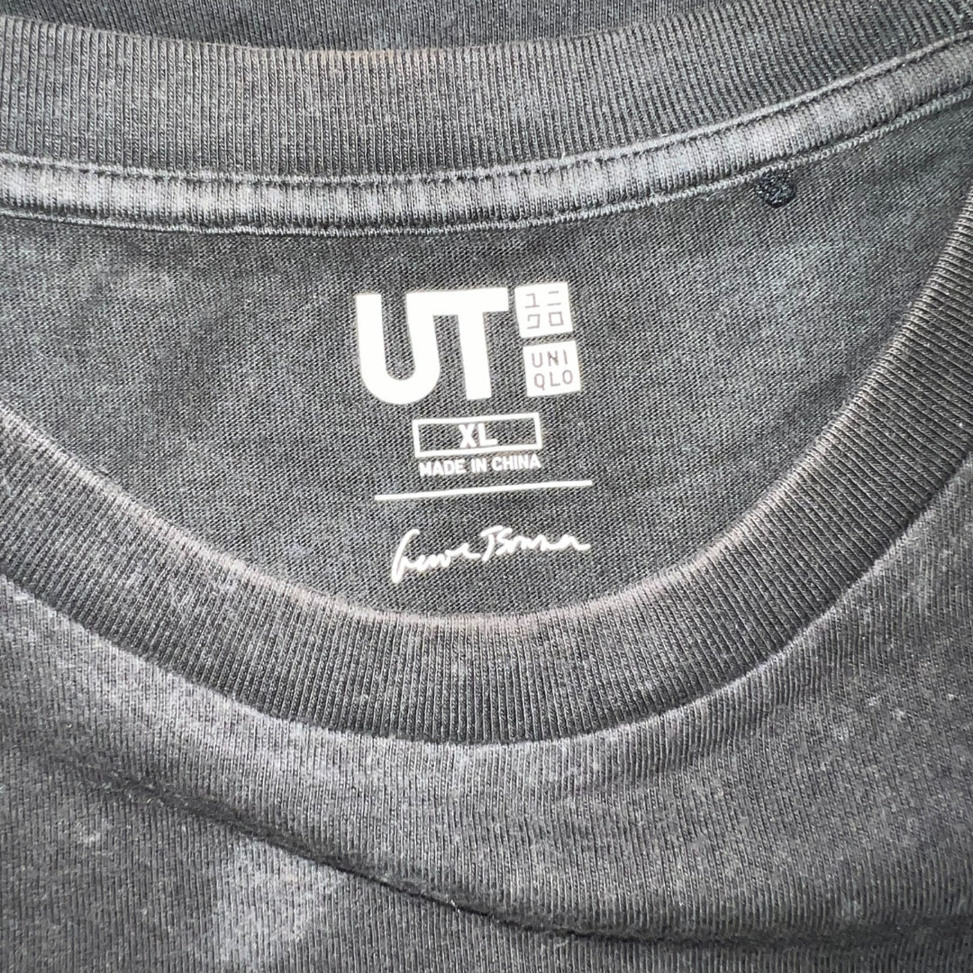 UNIQLO Rugged Black T-Shirt | 100% Affordable Thrift Clothing